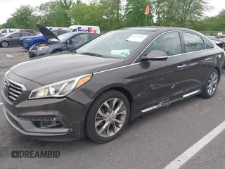 2015 Hyundai Sonata Limited z VIN 5NPE34AB6FH141462, wystawiony jako IAAI lot #42275465 z przebiegiem 108 483 mil mil oraz . Historia ofert i sprzedaży dostępna na DreamBid. Obrazek 2.