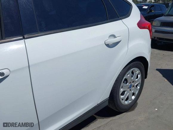 2012 Ford Focus SE with VIN 1FAHP3K2XCL120265, listed as a IAAI auction lot 42003627 with 1 mi miles. Bid and sale history available at carsss.com. Image 6.