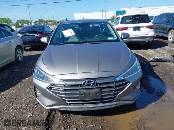 2020 Hyundai Elantra SE z VIN KMHD74LF3LU901845, wystawiony jako IAAI lot #42289742 z przebiegiem 45 673 mil mil oraz . Historia ofert i sprzedaży dostępna na DreamBid. Obrazek 12.