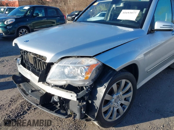 2011 Mercedes-Benz GLK 350 with VIN WDCGG8HB6BF623406, listed as a IAAI auction lot 41693977 with 154,546 mi miles and . Bid and sale history available at DreamBid. Image 13.
