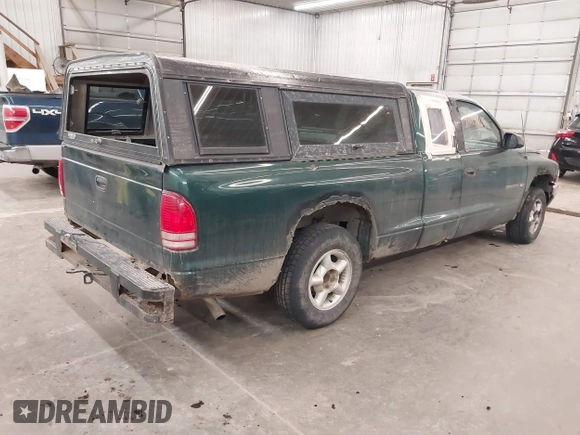 2000 Dodge Dakota with VIN 1B7GL22X4YS628395, listed as a IAAI auction lot 41241161 with 183,374 mi miles. Bid and sale history available at carsss.com. Image 4.
