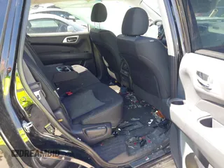 2019 Nissan Pathfinder Platinum with VIN 5N1DR2MM2KC610110, listed as a IAAI auction lot 41811572 with 55,459 mi miles and . Bid and sale history available at DreamBid. Image 8.