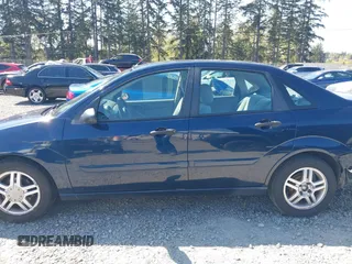 2002 Ford Focus SE with VIN 1FAFP34302W167735, listed as a IAAI auction lot 42056931 with 303,295 mi miles and . Bid and sale history available at carsss.com. Image 15.