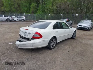 2009 Mercedes-Benz E Luxury 3.5L with VIN WDBUF87X59B426574, listed as a IAAI auction lot 42071063 with 135,622 mi miles. Bid and sale history available at carsss.com. Image 4.