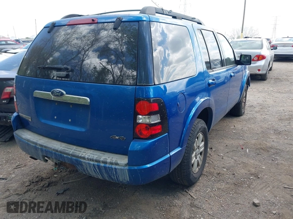 2010 Ford Explorer XLT with VIN 1FMEU7DE0AUA12146, listed as a IAAI auction lot 42119813 with 241,101 mi miles. Bid and sale history available at carsss.com. Image 4.