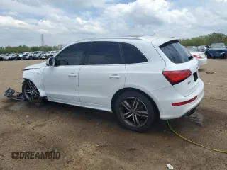 2014 Audi SQ5 Premium Plus z VIN WA1CGAFP6EA112249, wystawiony jako Copart lot #56583755 z przebiegiem 120 674 mil mil oraz Szkoda całkowita • Salvage title. Historia ofert i sprzedaży dostępna na DreamBid. Obrazek 2.