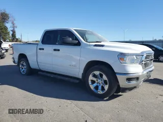 2019 Ram 1500 Tradesman z VIN 1C6RRECT3KN628017, wystawiony jako Copart lot #43822645 z przebiegiem 133 384 mil mil oraz Szkoda całkowita • Salvage title. Historia ofert i sprzedaży dostępna na DreamBid. Obrazek 4.