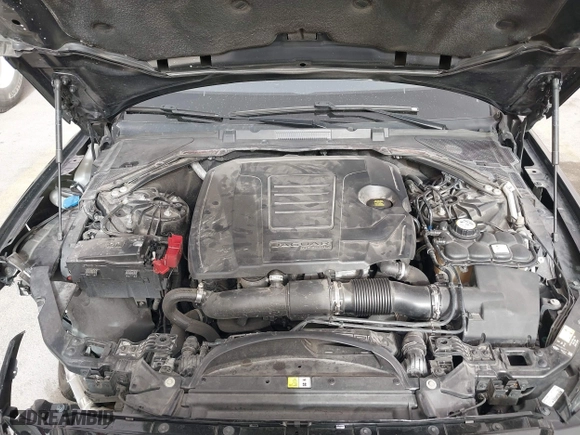 2019 Jaguar XF 25t Premium with VIN SAJBD4FX4KCY79210, listed as a IAAI auction lot 41716178 with 76,314 mi miles. Bid and sale history available at carsss.com. Image 10.