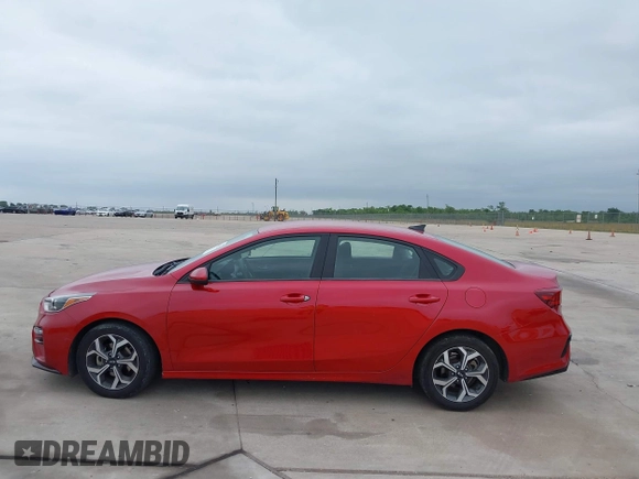 2021 Kia Forte LXS z VIN 3KPF24AD6ME361887, wystawiony jako IAAI lot #42202222 z przebiegiem 101 142 mil mil oraz . Historia ofert i sprzedaży dostępna na DreamBid. Obrazek 14.