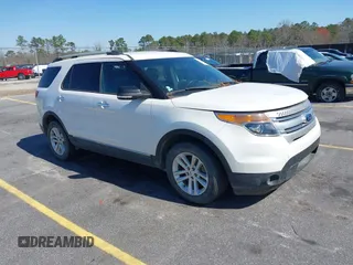 2013 Ford Explorer XLT with VIN 1FM5K7D86DGB68355, listed as a IAAI auction lot 41767305 with 161,366 mi miles. Bid and sale history available at carsss.com. Image 1.