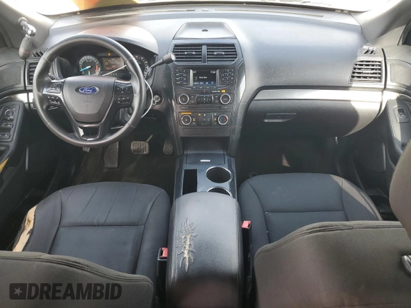 2018 Ford Police Interceptor Utility z VIN 1FM5K8AR0JGA58853, wystawiony jako Copart lot #56120995 z przebiegiem 79 960 mil mil oraz Tytuł czysty. Historia ofert i sprzedaży dostępna na DreamBid. Obrazek 8.