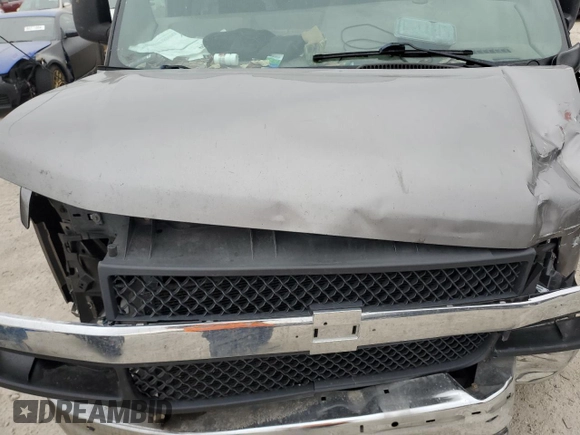 2006 GMC Savana Cargo Van with VIN 1GTHG35U761143039, listed as a Copart auction lot 80744424 with 0 mi miles and Salvage Title. Bid and sale history available at carsss.com. Image 13.