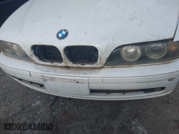 2003 BMW 5 Series 530iA with VIN WBADT63413CK30950, listed as a IAAI auction lot 42135405 with 1 mi miles. Bid and sale history available at carsss.com. Image 6.