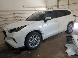 2021 Toyota Highlander Hybrid Limited with VIN 5TDXBRCHXMS025702, listed as a Copart auction lot 53231575 with 117,232 mi miles and Salvage title. Bid and sale history available at DreamBid. Image 1.