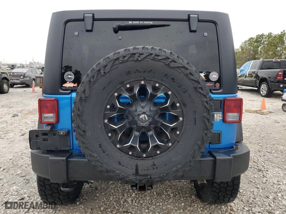 2015 Jeep Wrangler Unlimited Rubicon Hard Rock with VIN 1C4HJWFG0FL745930, listed as a Copart auction lot 44430225 with 92,366 mi miles and Clean Title. Bid and sale history available at carsss.com. Image 6.