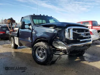 2000 Ford Super Duty F-250 XL with VIN 1FTNF21F6YEC44947, listed as a Copart auction lot 74384273 with 352,251 mi miles and Salvage Title. Bid and sale history available at carsss.com. Image 4.