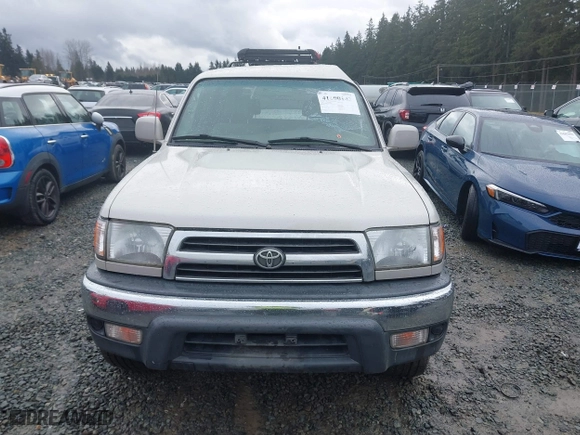 1999 Toyota 4Runner SR5 with VIN JT3HN86R9X0239084, listed as a IAAI auction lot 41600143 with 292,342 mi miles. Bid and sale history available at carsss.com. Image 12.