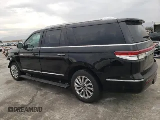 2022 Lincoln Navigator Standard z VIN 5LMJJ3MT9NEL13848, wystawiony jako Copart lot #61149473 z przebiegiem 5 445 mil mil oraz . Historia ofert i sprzedaży dostępna na DreamBid. Obrazek 2.