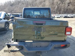 2022 Jeep Gladiator Texas Trail with VIN 1C6HJTAG1NL128872, listed as a Copart auction lot 47757625 with 33,410 mi miles and Salvage title. Bid and sale history available at DreamBid. Image 6.