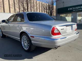 2006 Jaguar XJ with VIN SAJWA71B36SH01049, listed as a Copart auction lot 42366575 with 58,410 mi miles and Clean Title. Bid and sale history available at carsss.com. Image 3.