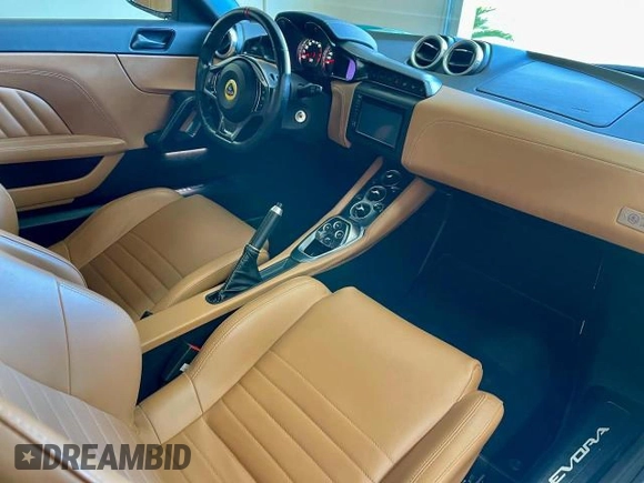 2017 Lotus Evora z VIN SCCLMDVN4HHA20067, wystawiony jako Copart lot #76632804 z przebiegiem 30 141 mil mil oraz Szkody całkowita. Historia ofert i sprzedaży dostępna na DreamBid. Obrazek 6.