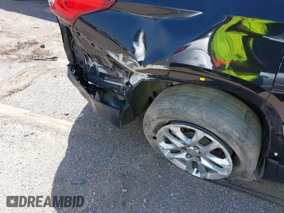 2020 Chevrolet Traverse LS z VIN 1GNERFKW0LJ172972, wystawiony jako IAAI lot #42011302 z przebiegiem 90 799 mil mil oraz . Historia ofert i sprzedaży dostępna na DreamBid. Obrazek 20.