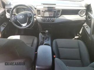 2018 Toyota RAV4 LE z VIN JTMBFREV8JJ259069, wystawiony jako Copart lot #61106715 z przebiegiem 56 770 mil mil oraz Szkoda całkowita • Salvage title. Historia ofert i sprzedaży dostępna na DreamBid. Obrazek 8.