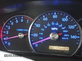 2010 Mitsubishi Endeavor SE z VIN 4A4JN3AS4AE011216, wystawiony jako IAAI lot #42048644 z przebiegiem 176 664 mil mil oraz . Historia ofert i sprzedaży dostępna na DreamBid. Obrazek 7.