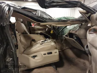 2001 Lincoln Navigator with VIN 5LMFU28A11LJ03590, listed as a IAAI auction lot 42442449 with Not provided miles and . Bid and sale history available at DreamBid. Image 5.