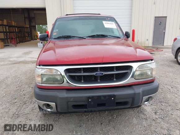 2000 Ford Explorer XLT z VIN 1FMZU83P7YUB75946, wystawiony jako IAAI lot #42082045 z przebiegiem 192 667 mil mil oraz . Historia ofert i sprzedaży dostępna na DreamBid. Obrazek 6.