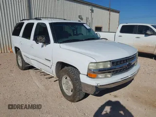2003 Chevrolet Tahoe LS with VIN 1GNEC13Z43R282194, listed as a IAAI auction lot 41363024 with 207,135 mi miles. Bid and sale history available at carsss.com. Image 1.