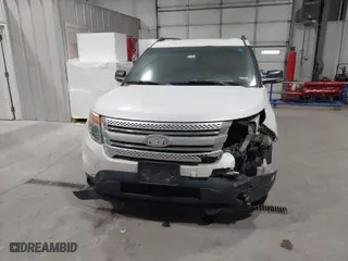 2011 Ford Explorer XLT with VIN 1FMHK8D82BGA53588, listed as a IAAI auction lot 41065278 with 191,006 mi miles. Bid and sale history available at carsss.com. Image 12.