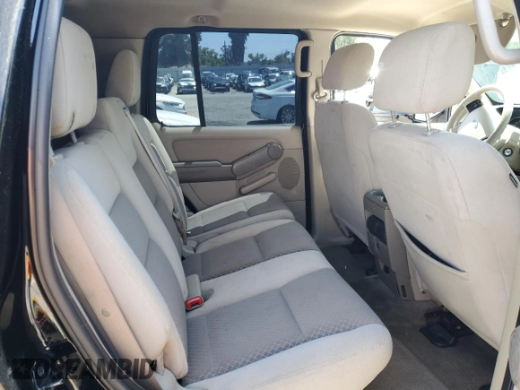 2006 Ford Explorer XLS z VIN 1FMEU62E66ZA11736, wystawiony jako Copart lot #53735445 z przebiegiem 199 254 mil mil oraz Tytuł czysty. Historia ofert i sprzedaży dostępna na DreamBid. Obrazek 11.