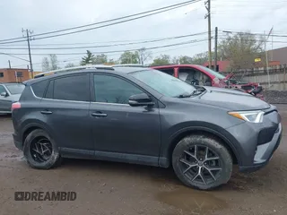 2017 Toyota RAV4 SE с VIN 2T3JFREV7HW669529, выставлен на аукционе IAAI как лот 42155284 с пробегом 64 272 миль миль и . История ставок и продаж доступна на DreamBid. Изображение 13.