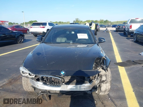 2018 BMW 3 Series 330i xDrive с VIN WBA8D9C53JA616383, выставлен на аукционе IAAI как лот 42319253 с пробегом 89 297 миль миль и . История ставок и продаж доступна на DreamBid. Изображение 12.