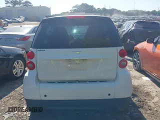 2015 Smart fortwo Passion with VIN WMEEJ3BA9FK806363, listed as a IAAI auction lot 41830363 with 1 mi miles. Bid and sale history available at carsss.com. Image 15.