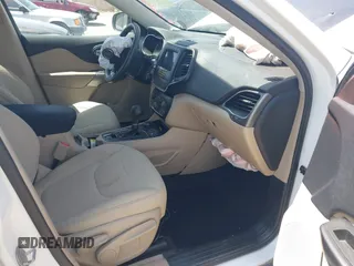 2019 Jeep Cherokee Latitude z VIN 1C4PJMCB0KD161976, wystawiony jako IAAI lot #42510314 z przebiegiem 256 990 mil mil oraz . Historia ofert i sprzedaży dostępna na DreamBid. Obrazek 5.