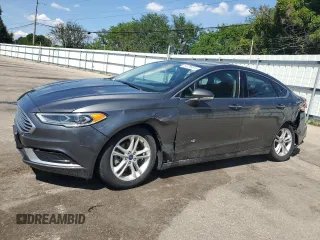 2018 Ford Fusion SE с VIN 3FA6P0LUXJR162956, выставлен на аукционе Copart как лот 63236615 с пробегом 100 438 миль миль и Списание • Salvage title. История ставок и продаж доступна на DreamBid. Изображение 1.