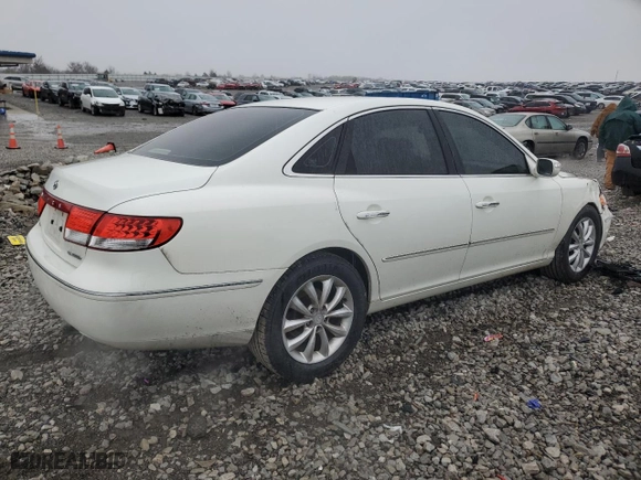 2007 Hyundai Azera SE with VIN KMHFC46F47A171001, listed as a Copart auction lot 43953835 with 217,443 mi miles and Salvage Title. Bid and sale history available at carsss.com. Image 3.