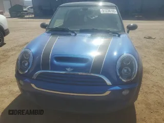 2005 MINI Hardtop S with VIN WMWRE33415TD90833, listed as a Copart auction lot 61238165 with 174,647 mi miles and Salvage title. Bid and sale history available at DreamBid. Image 5.