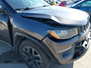 2019 Jeep Compass Trailhawk with VIN 3C4NJDDB3KT759849, listed as a IAAI auction lot 42141467 with 100,915 mi miles and . Bid and sale history available at DreamBid. Image 6.
