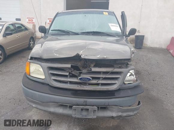 2004 Ford F-150 XL с VIN 2FTRF172X4CA89139, выставлен на аукционе IAAI как лот 42038181 с пробегом Не указан миль и . История ставок и продаж доступна на DreamBid. Изображение 12.