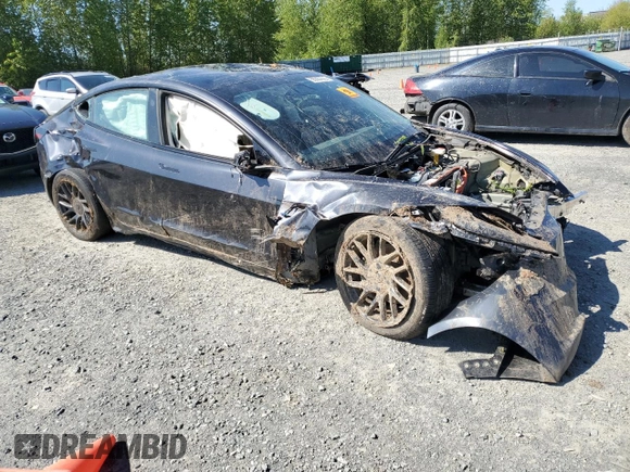 2024 Tesla Model 3 z VIN 5YJ3E1EA0RF724968, wystawiony jako Copart lot #55357885 z przebiegiem Nie podano mil oraz Szkoda całkowita • Salvage title. Historia ofert i sprzedaży dostępna na DreamBid. Obrazek 4.