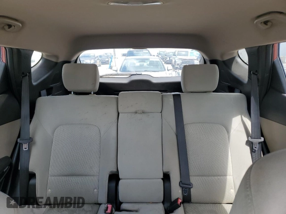 2014 Hyundai Santa Fe z VIN 5XYZU3LBXEG162407, wystawiony jako Copart lot #57793885 z przebiegiem 138 553 mil mil oraz Nie do naprawy • Non repairable. Historia ofert i sprzedaży dostępna na DreamBid. Obrazek 10.