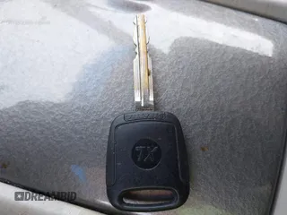 2002 Toyota Highlander z VIN JTEHF21A320085502, wystawiony jako IAAI lot #42491616 z przebiegiem 255 790 mil mil oraz . Historia ofert i sprzedaży dostępna na DreamBid. Obrazek 11.