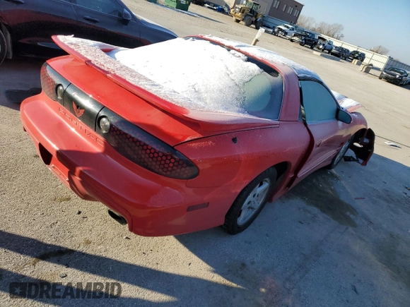 1998 Pontiac Firebird Formula with VIN 2G2FV22G8W2217809, listed as a Copart auction lot 82886224 with Not provided miles and Salvage title. Bid and sale history available at DreamBid. Image 3.