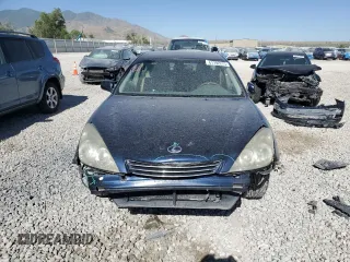 2002 Lexus ES 300 with VIN JTHBF30G720072725, listed as a Copart auction lot 61792275 with 196,805 mi miles and Salvage title. Bid and sale history available at DreamBid. Image 5.
