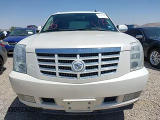 2011 Cadillac Escalade EXT Luxury with VIN 3GYT4MEF6BG161175, listed as a IAAI auction lot 42047669 with 115,235 mi miles. Bid and sale history available at carsss.com. Image 12.