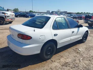 2000 Chevrolet Cavalier with VIN 1G1JC5241Y7374928, listed as a IAAI auction lot 41990099 with 1 mi miles. Bid and sale history available at carsss.com. Image 4.