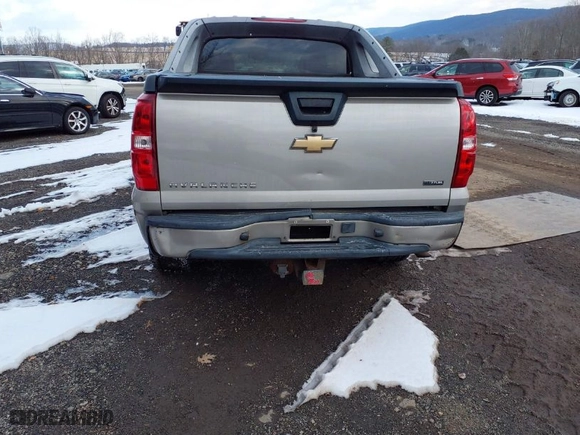2007 Chevrolet Avalanche LT w/3LT with VIN 3GNEC120X7G288249, listed as a IAAI auction lot 41372185 with 254,319 mi miles. Bid and sale history available at carsss.com. Image 12.